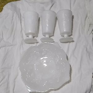 3 CUPS WITH A CANDY DISH